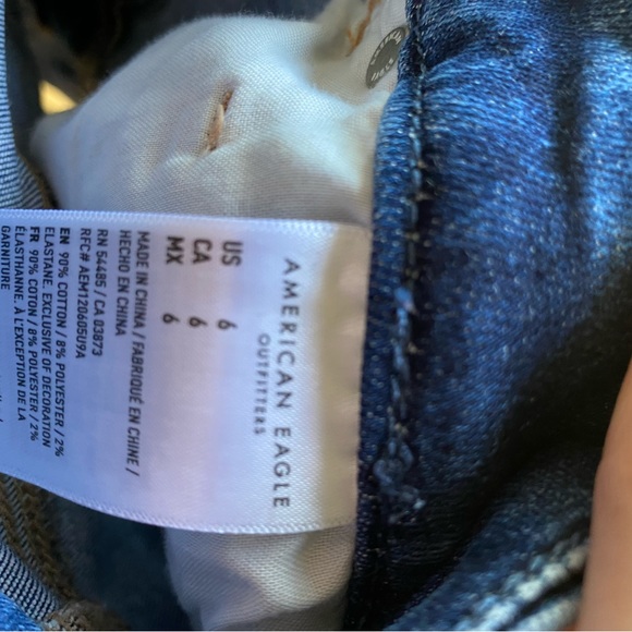 very stretchy american eagle jean shorts - Picture 3 of 4